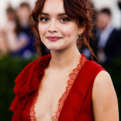 Olivia Cooke cleavage