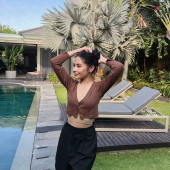 Prilly Latuconsina 