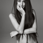 Ravshana Kurkova 