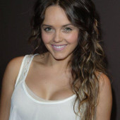 Rebecca Breeds 