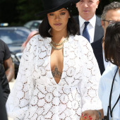 Rihanna hot