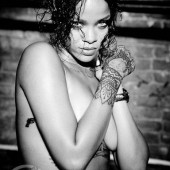 Rihanna naked