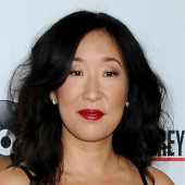 Sandra oh topless