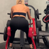 Sarah Nowak 