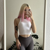 Sarahtoninx9_ 