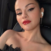 Selena Gomez 