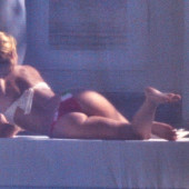 Shakira leaked photos