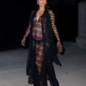 Shay Mitchell 