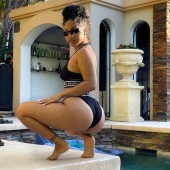 Shenseea 