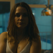 Sophia Bush 