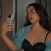 Surveen Chawla 