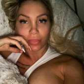 Tara Tabitha 