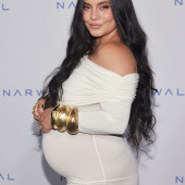 Vanessa Hudgens 