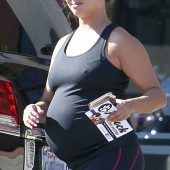 Vanessa Lachey pregnant