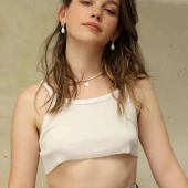 Victoria Pedretti 
