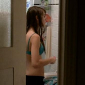 Willa Holland 