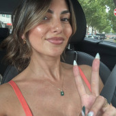 Yeliz Koc 