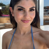 Yeliz Koc 