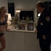 Yvonne Strahovski 
