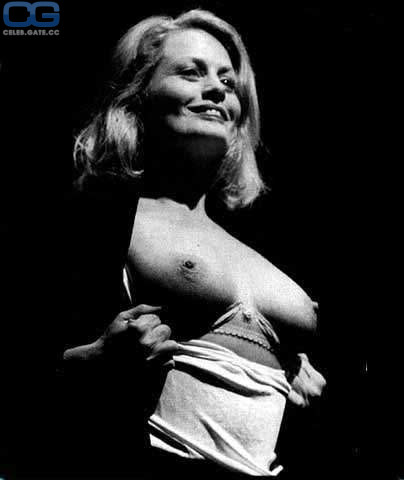 Nude beverley deangelo Beverly D’Angelo