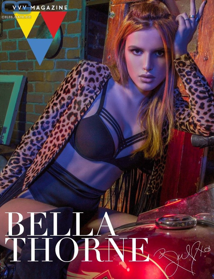 Bella Thorne 