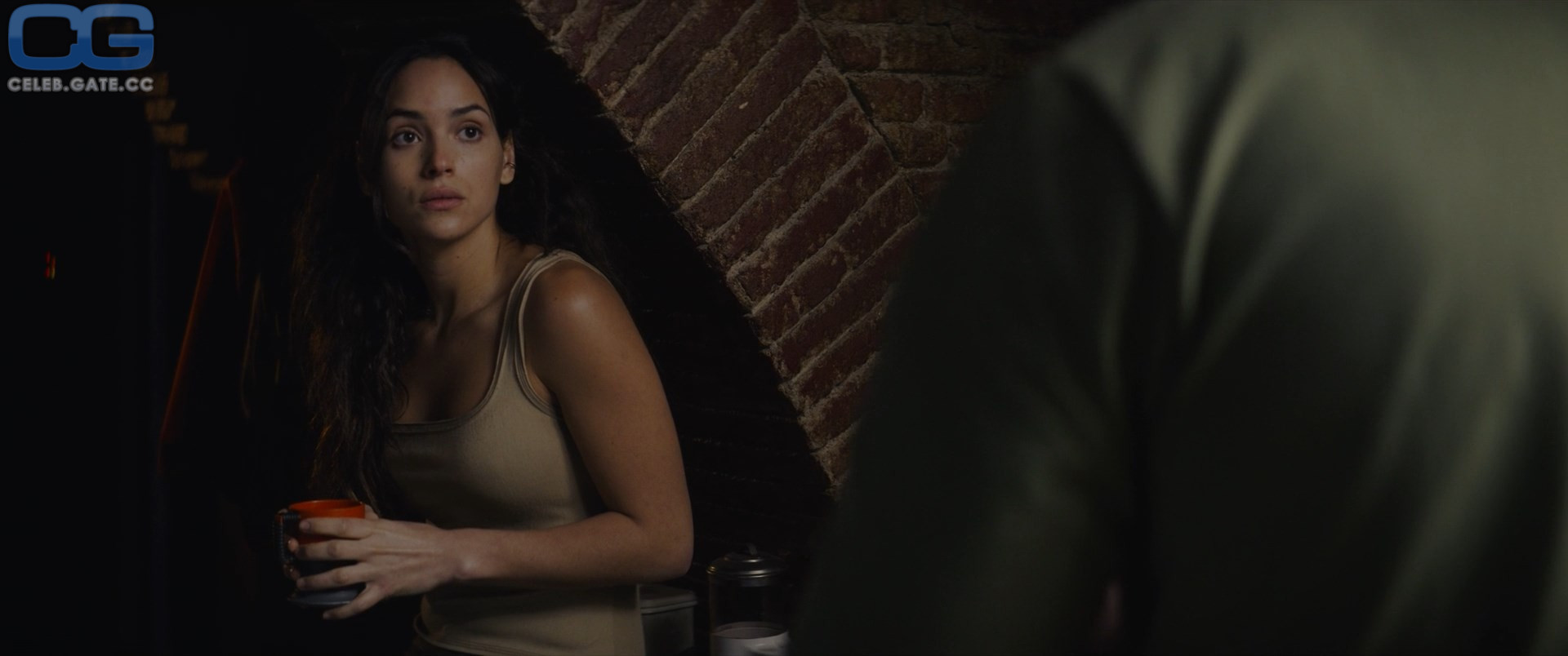Adria Arjona 