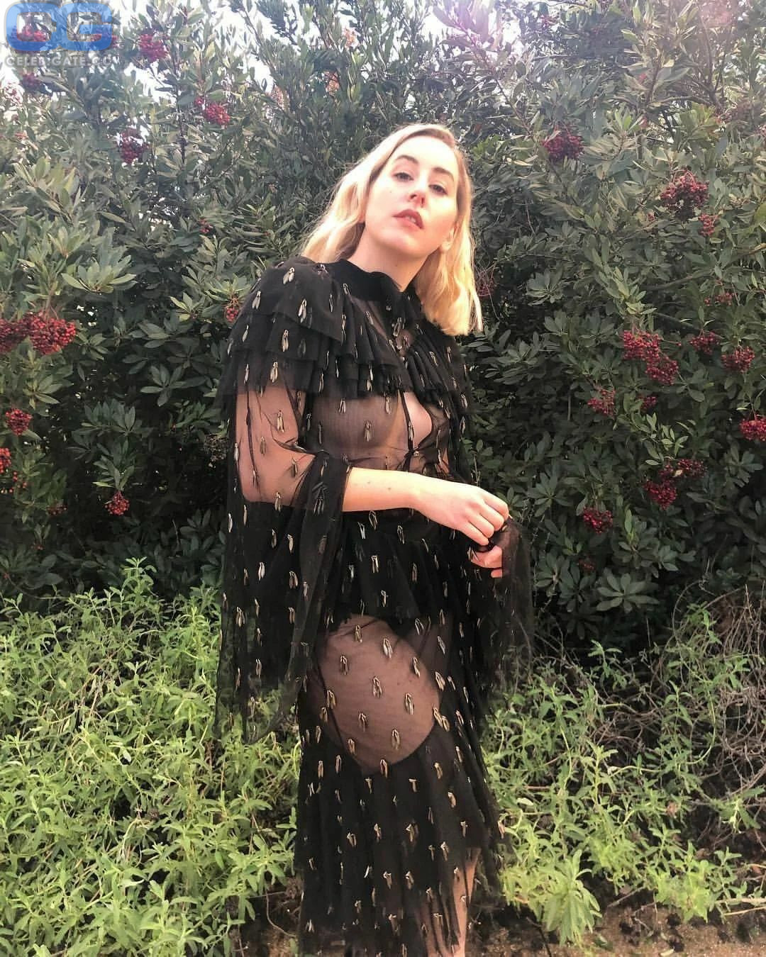 Alana Haim 