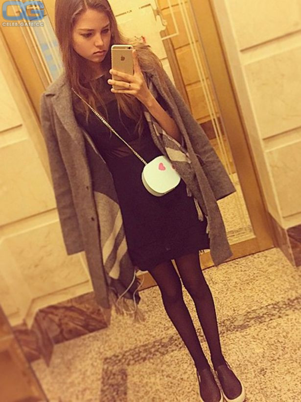 Alesya Kafelnikova selfie