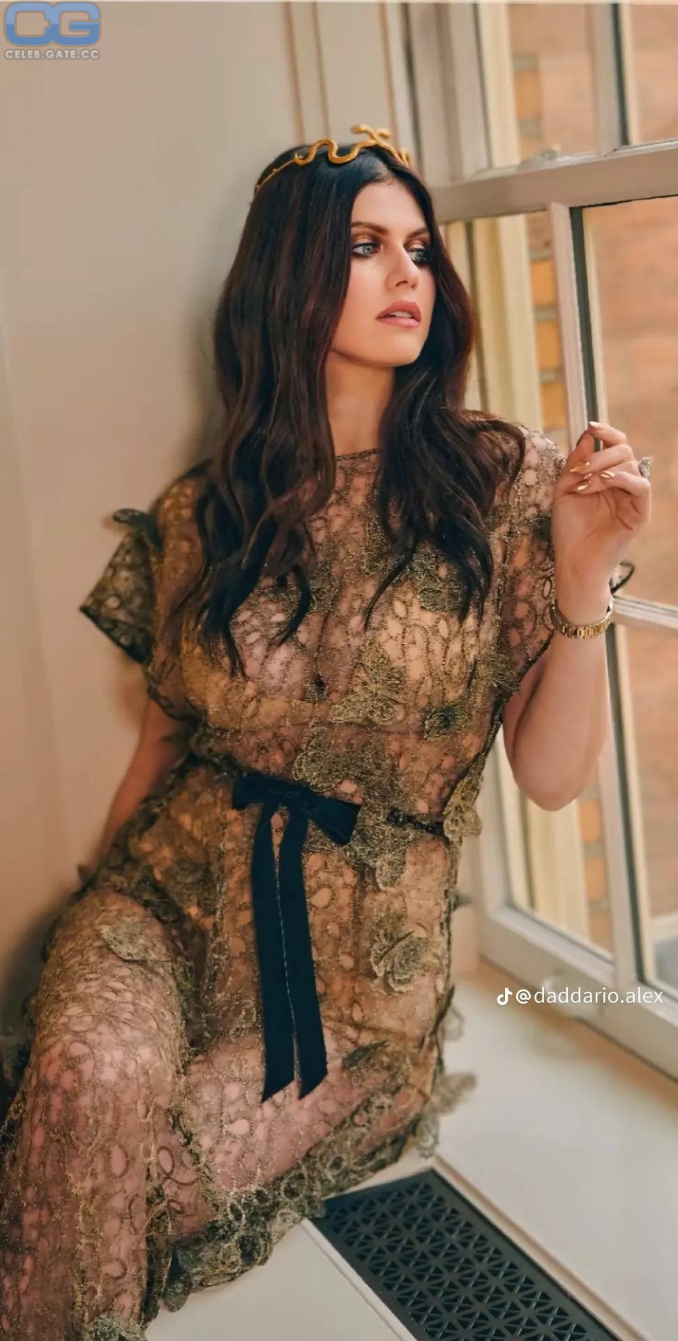 Alexandra Daddario 