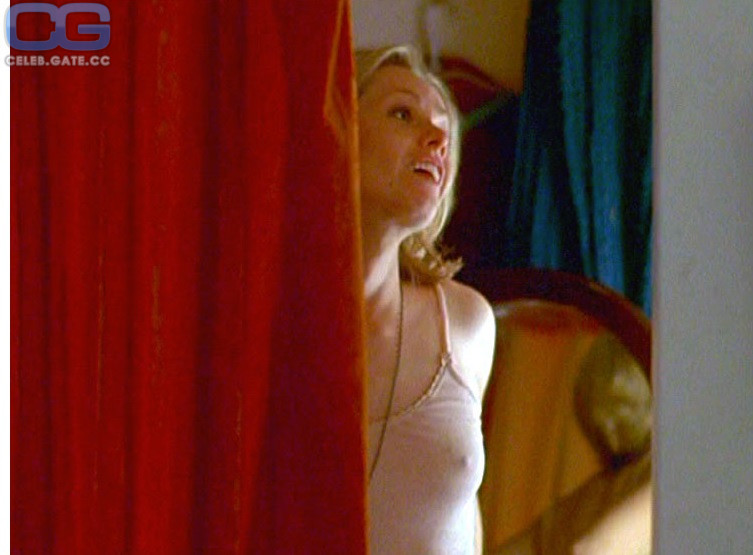 Topless andrea roth Actresse Andrea