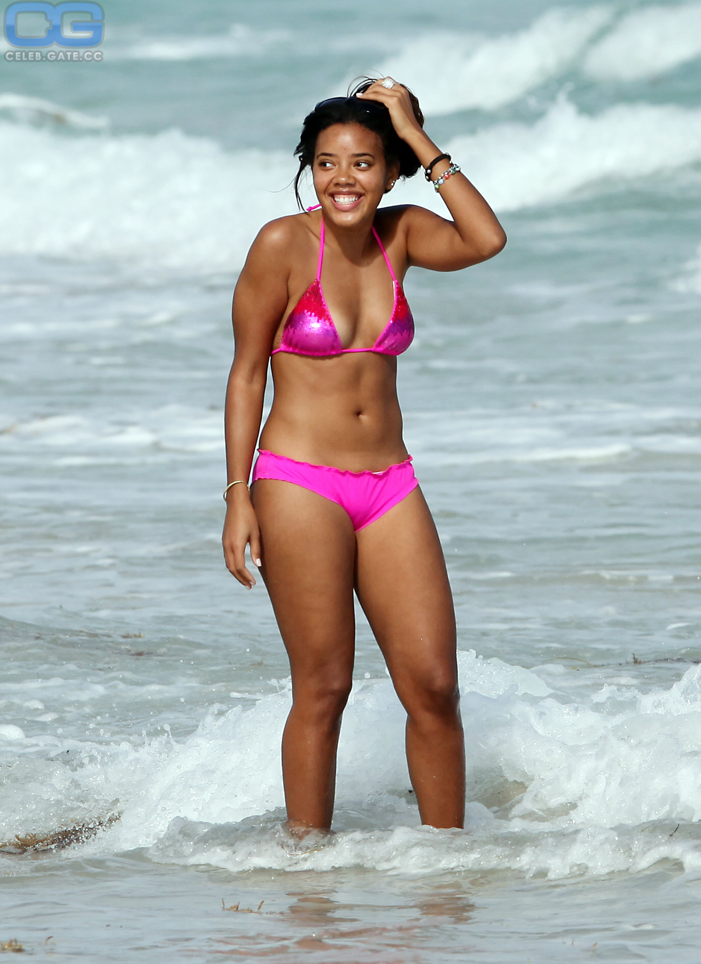 Angela Simmons 