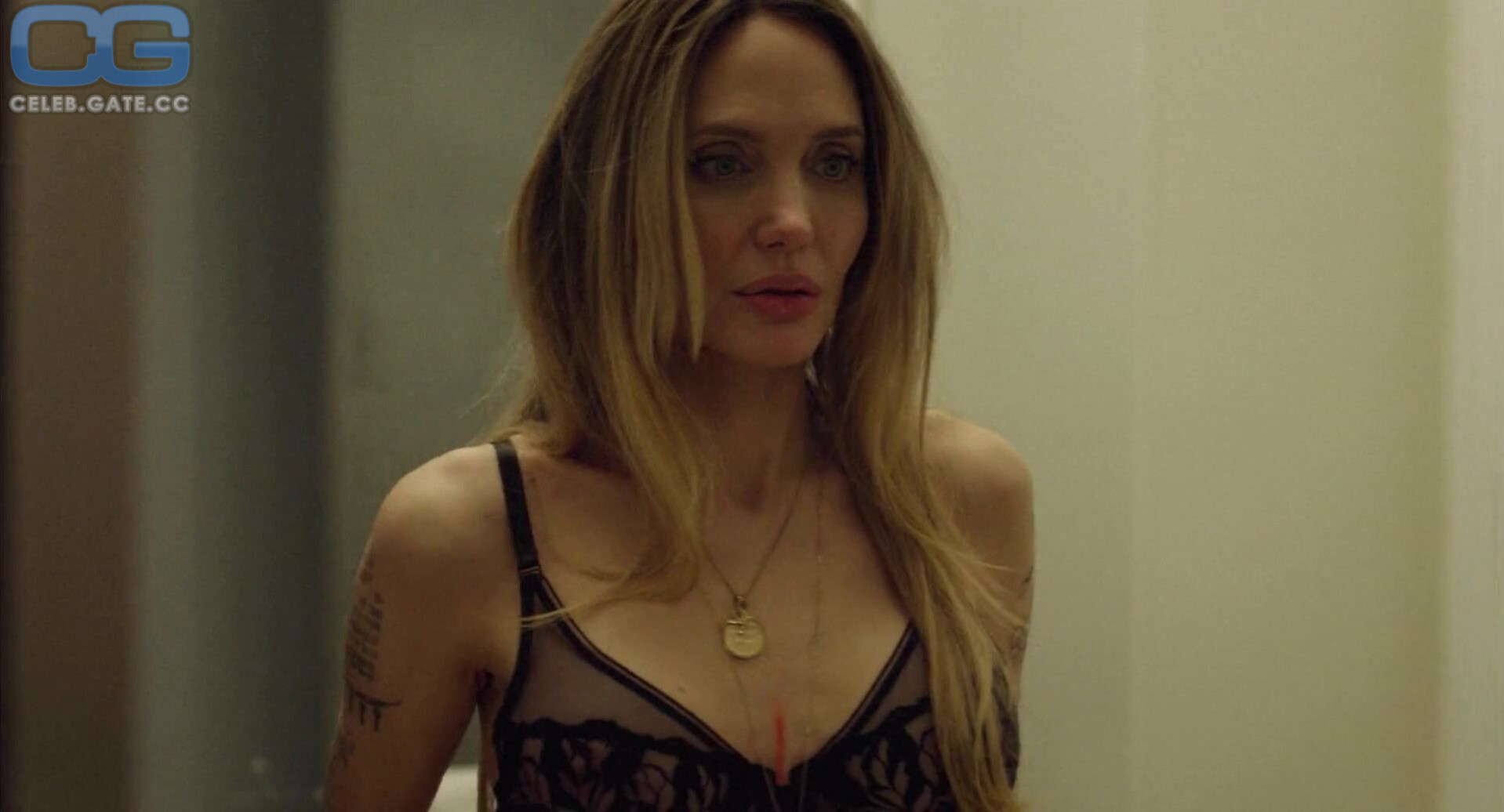 Angelina Jolie 