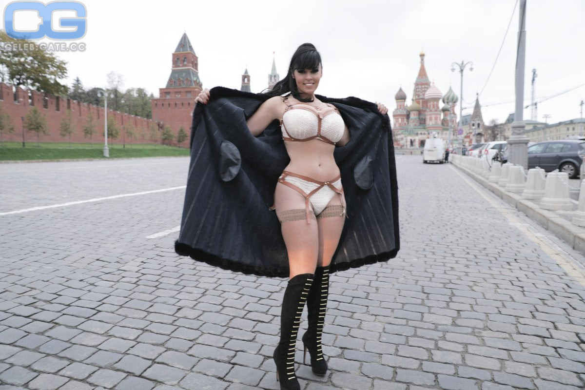 Anna Azerli 
