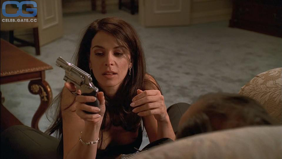 Annabella Sciorra 