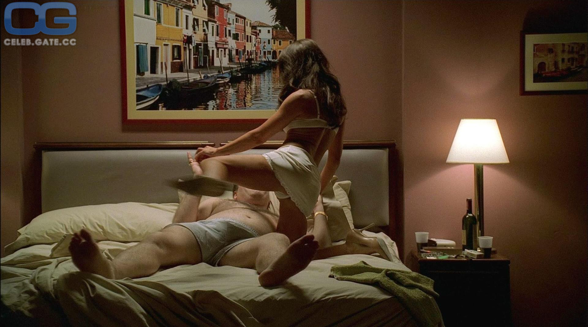 Annabella Sciorra 