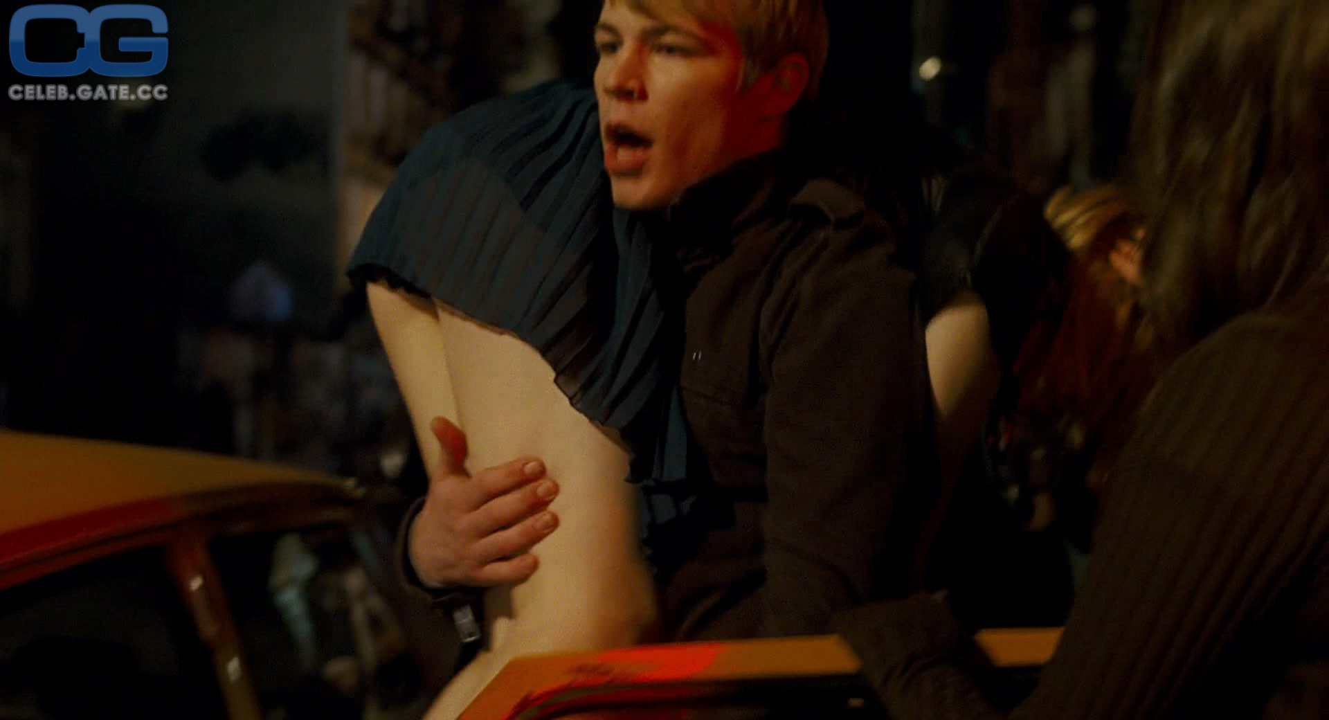 Ari graynor nude