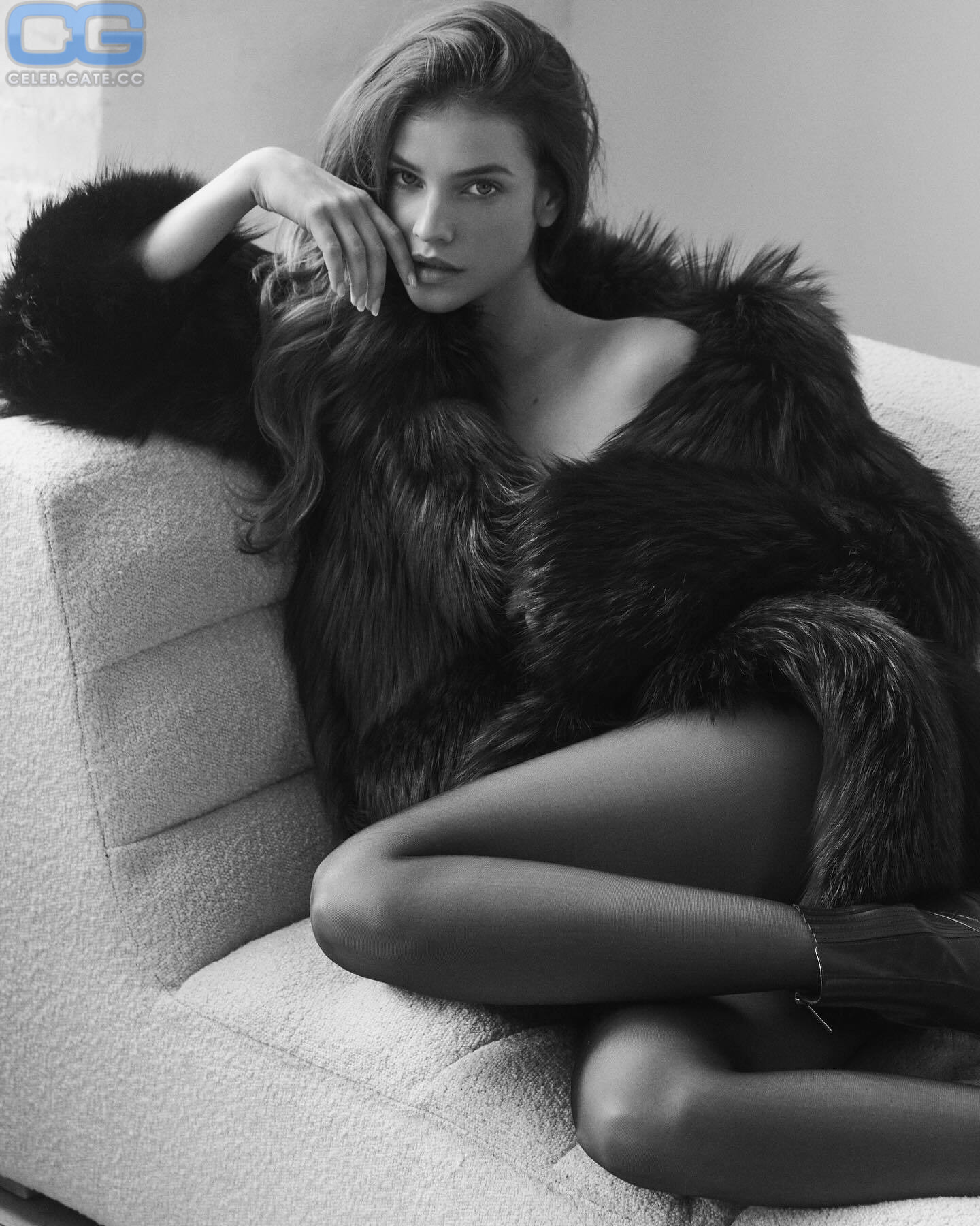 Barbara Palvin 