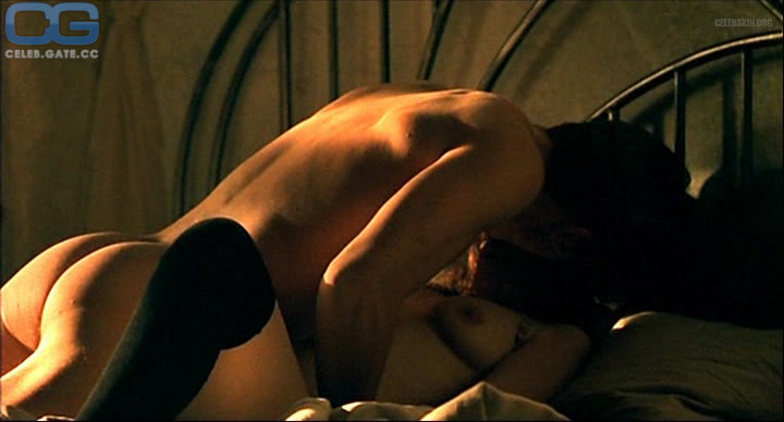 Berenice Bejo sex scene