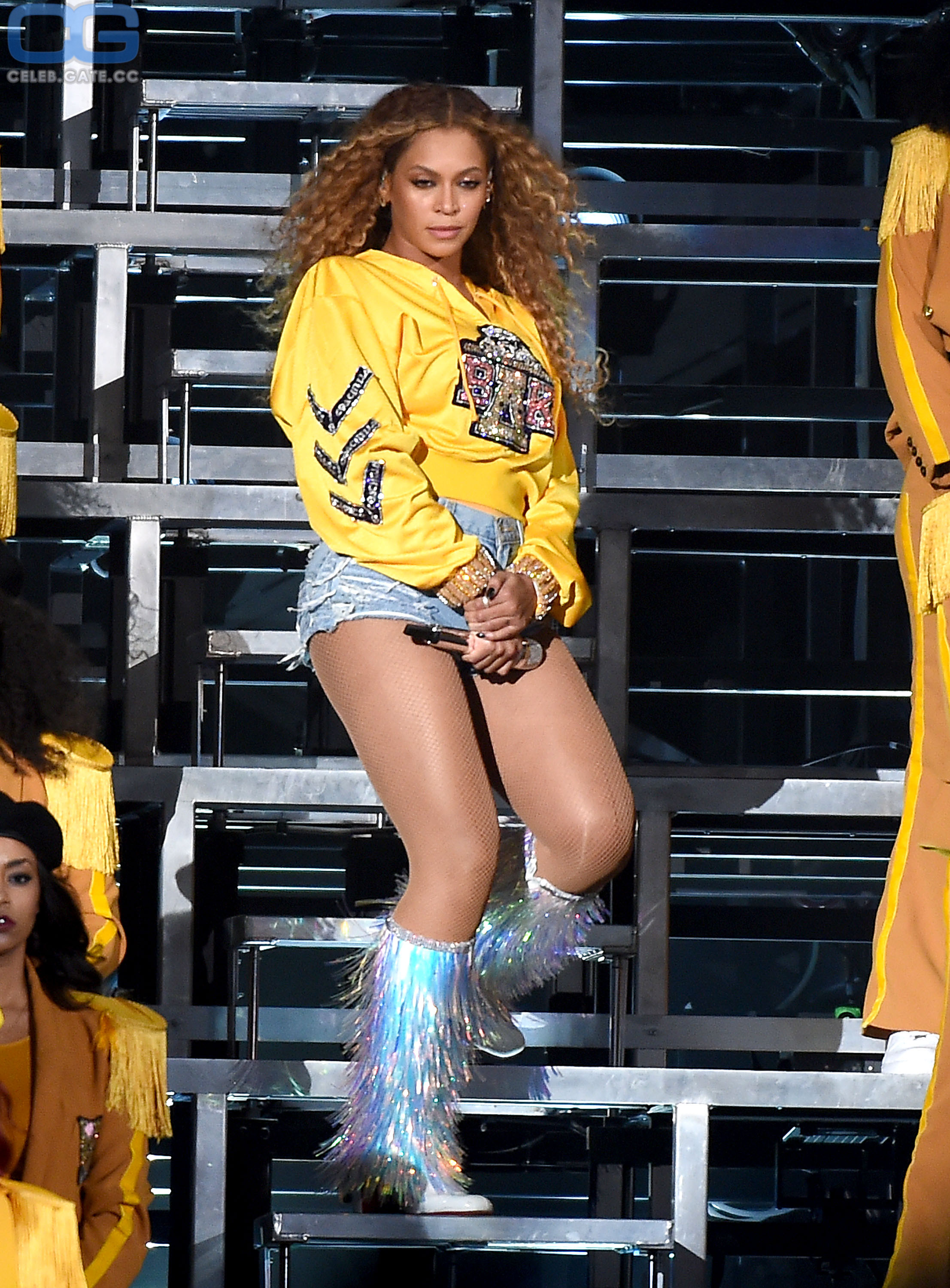 Beyonce Knowles hotpans