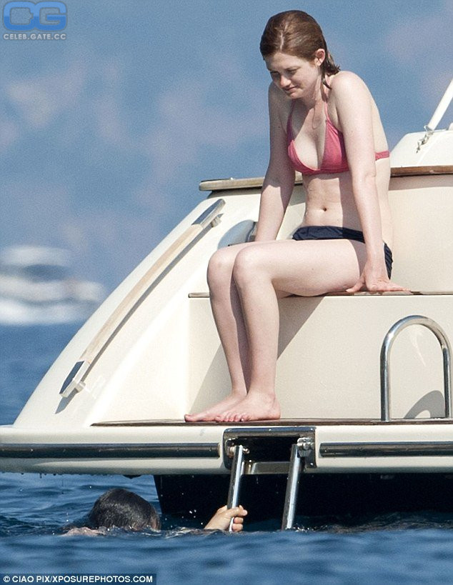 Bonnie Wright 