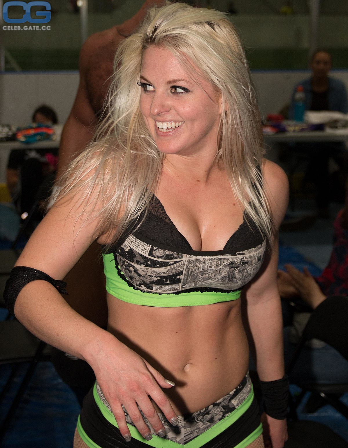 Candice LeRae 