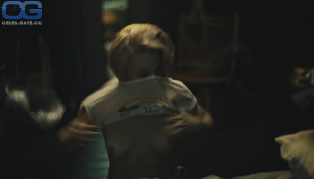 Carrie Coon 