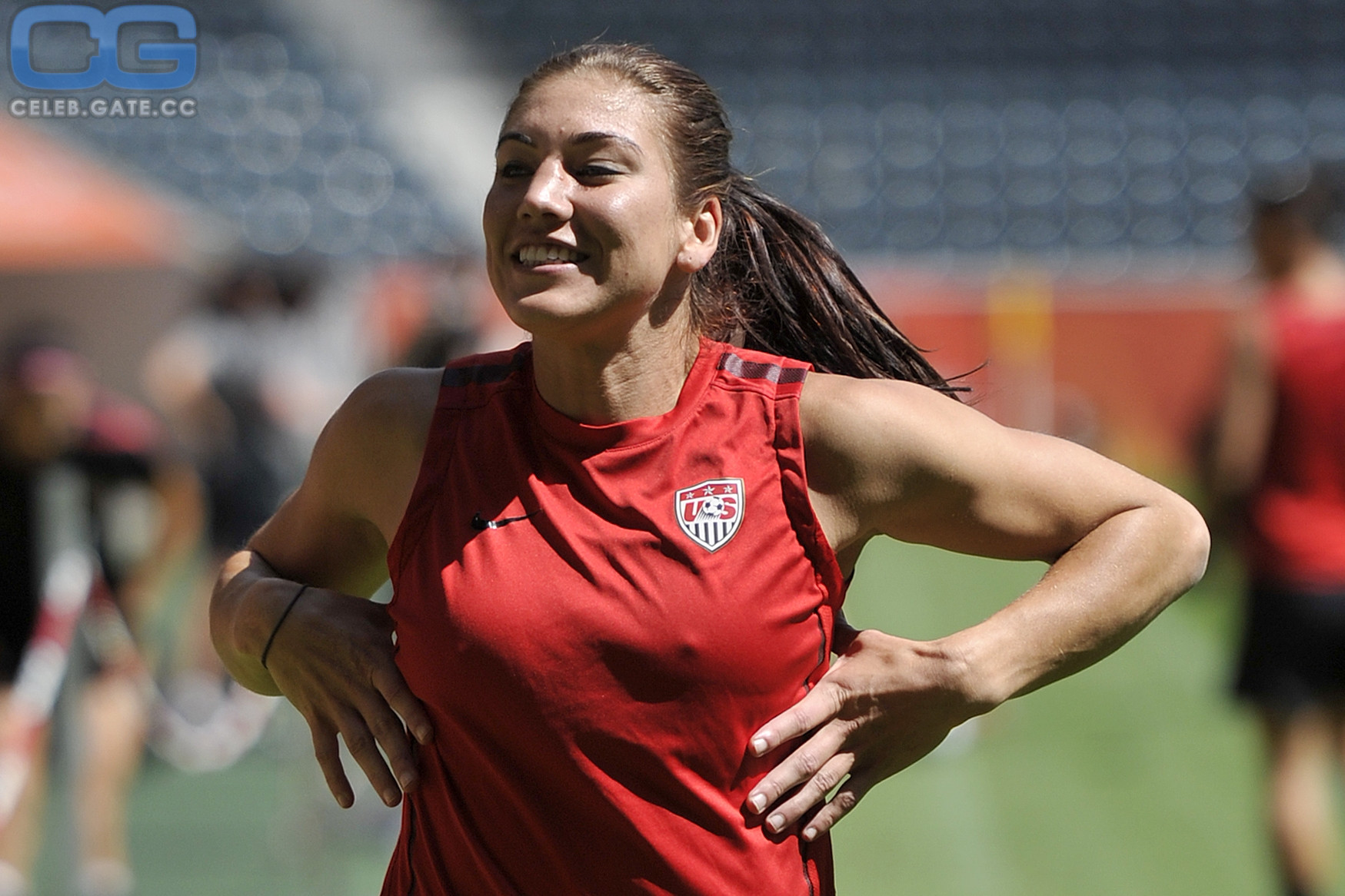 Hope Solo  nackt