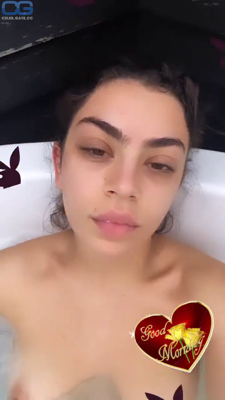 Charli Xcx Topless