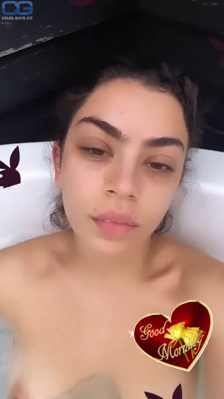 Charli xcx nudes