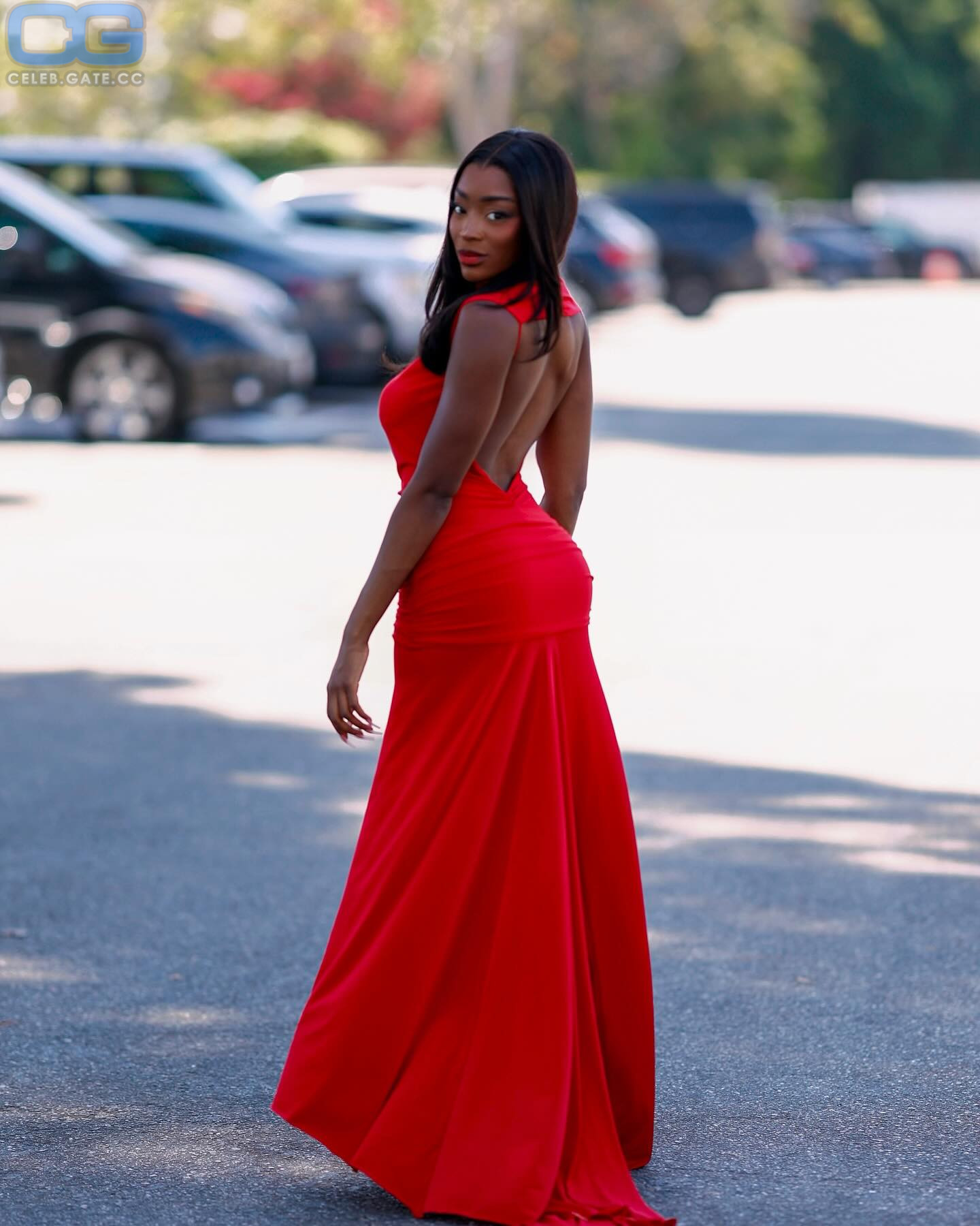 Chelsea Lazkani 
