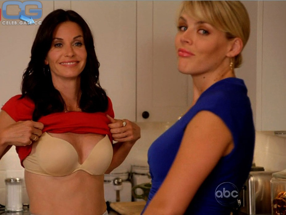 Courtney cox topless
