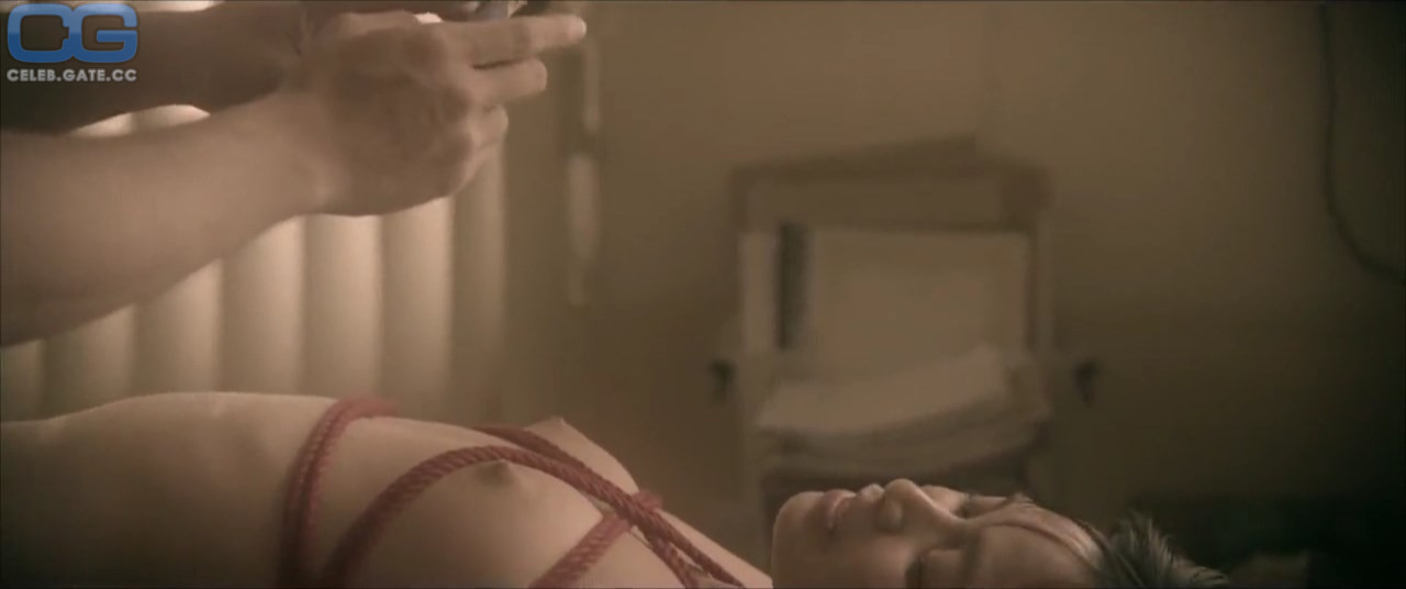 Cristine Reyes 