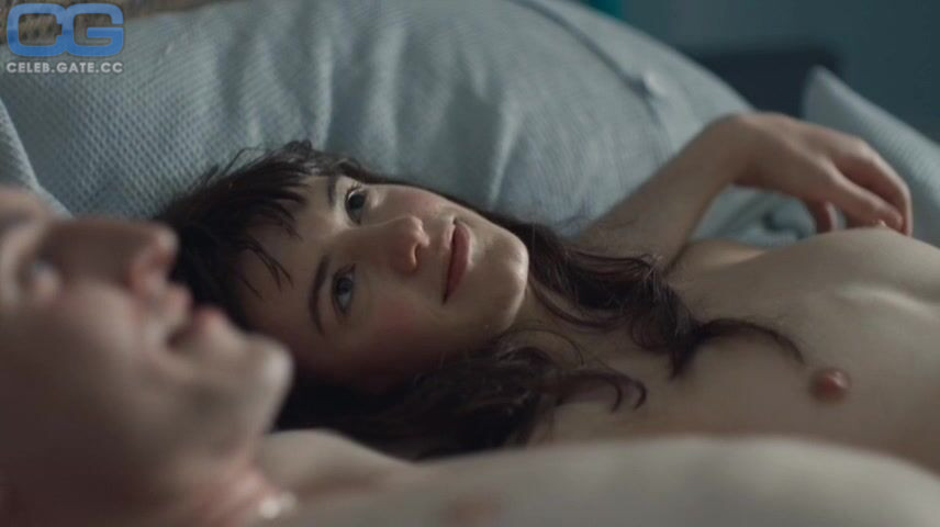 Daisy Edgar-Jones 