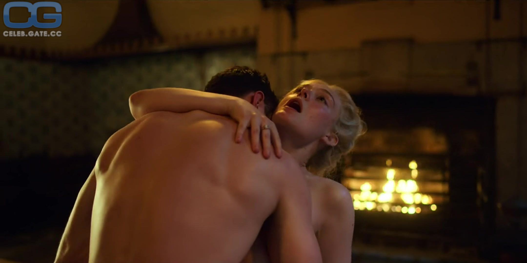Elle Fanning 
